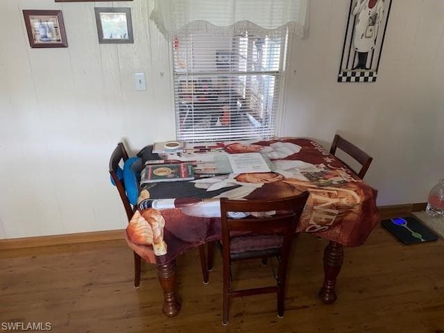 2727 Indianwood DR-24