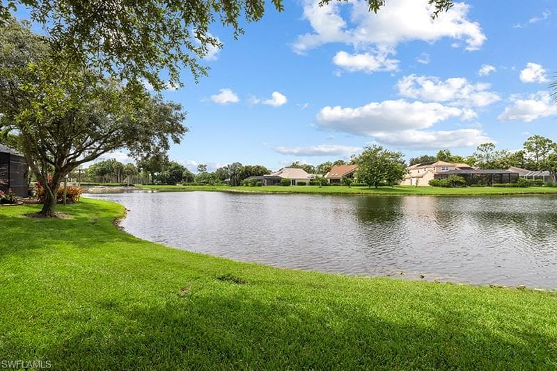433 Crestwood LN-5