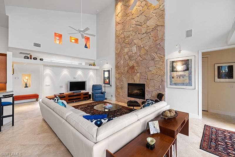 433 Crestwood LN-11