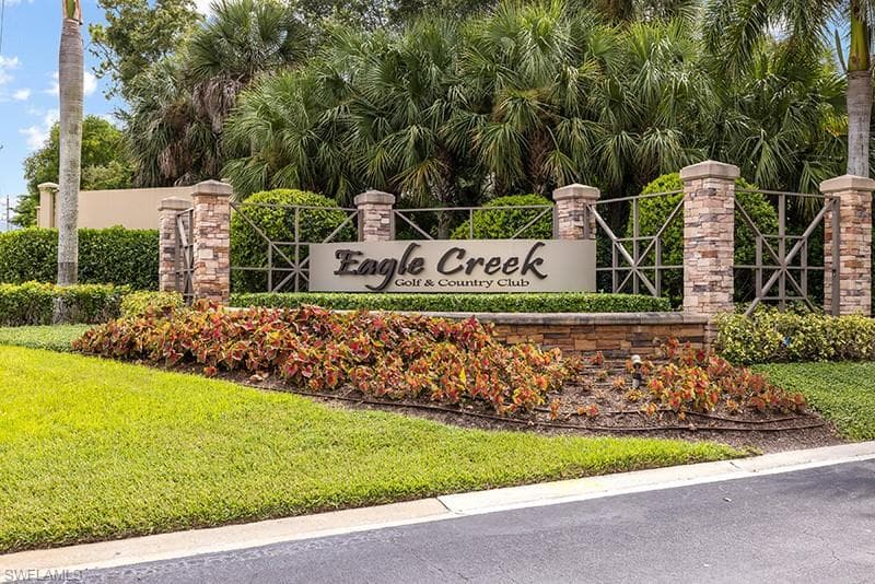 433 Crestwood LN-30