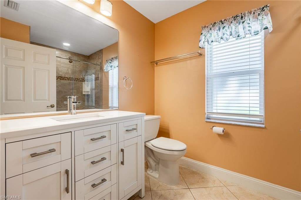 9273 Palm Island CIR-27