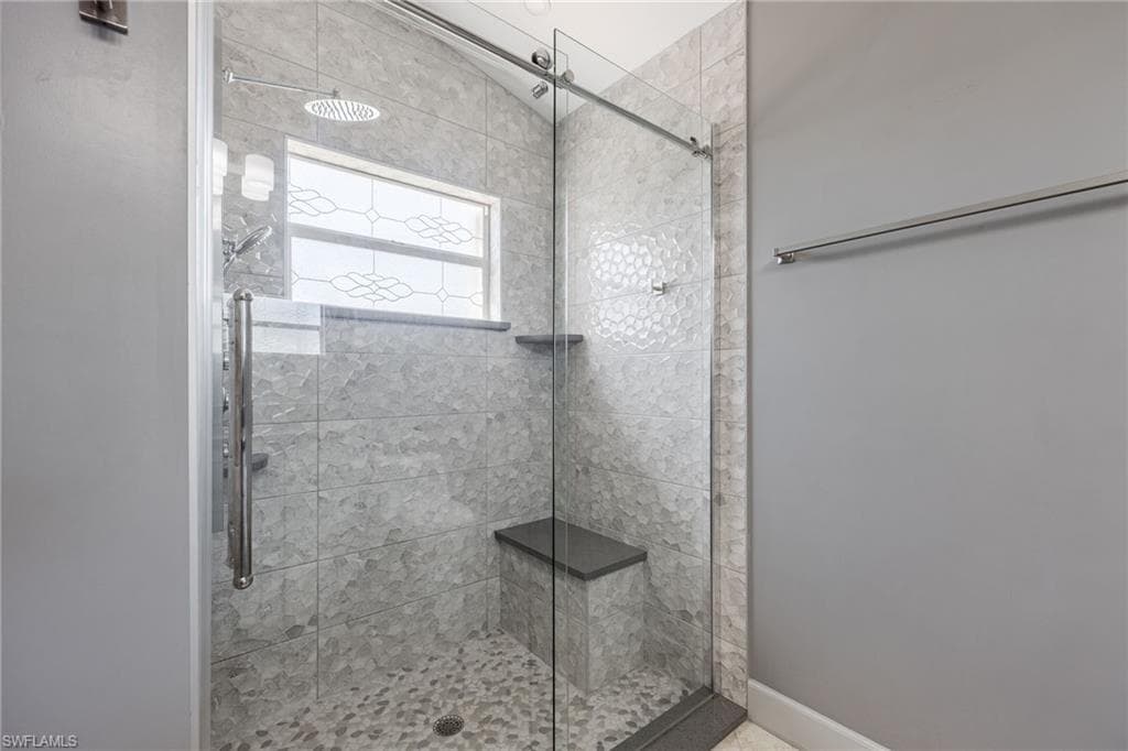 9273 Palm Island CIR-23