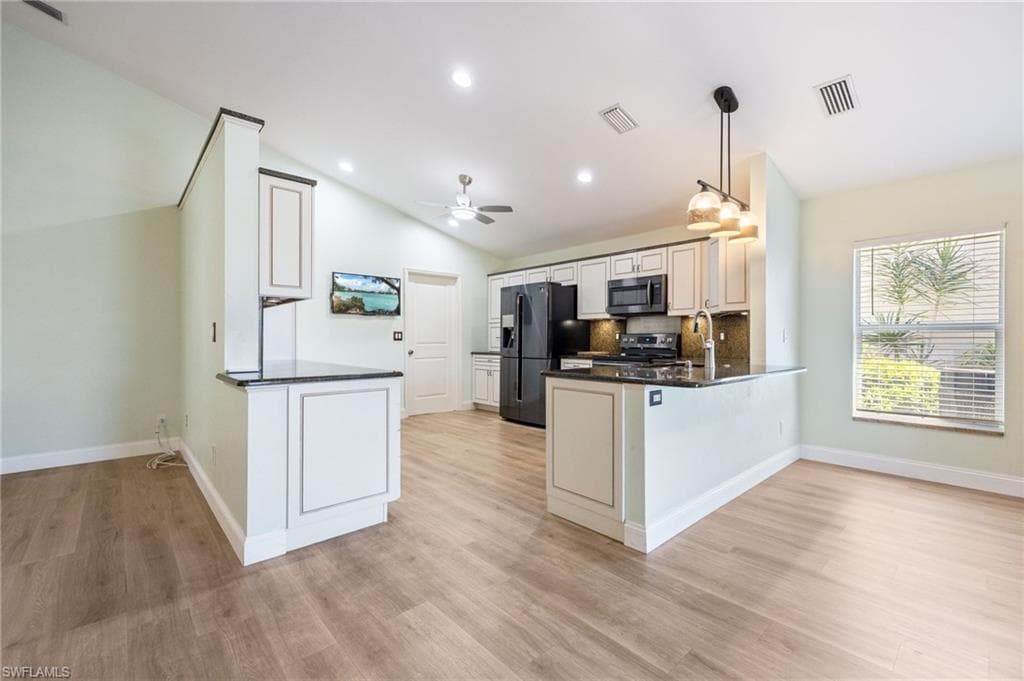 9273 Palm Island CIR-14