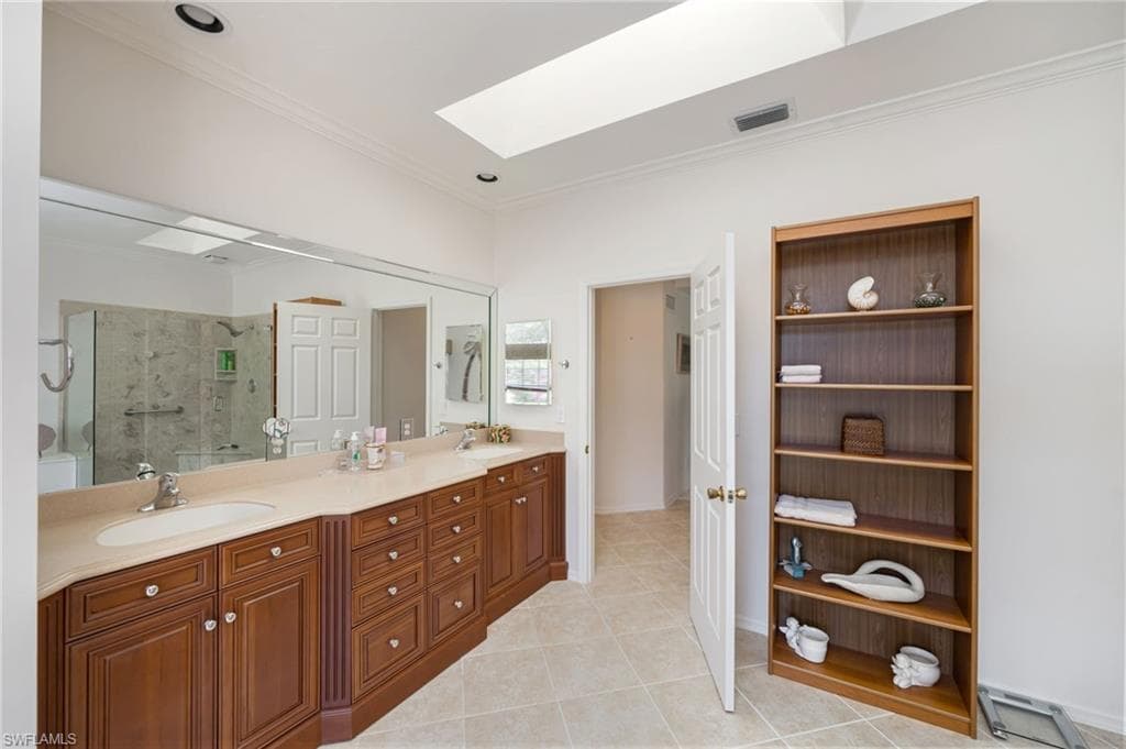 867 Saint Andrews BLVD-17