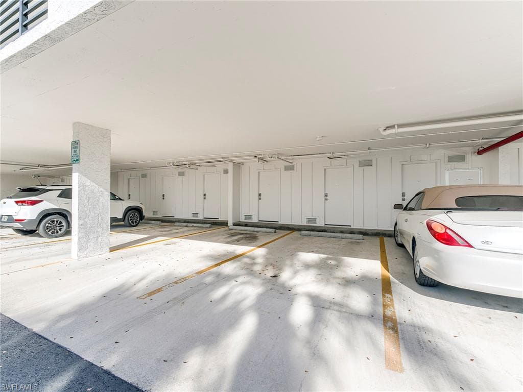 226 3rd ST 215-44