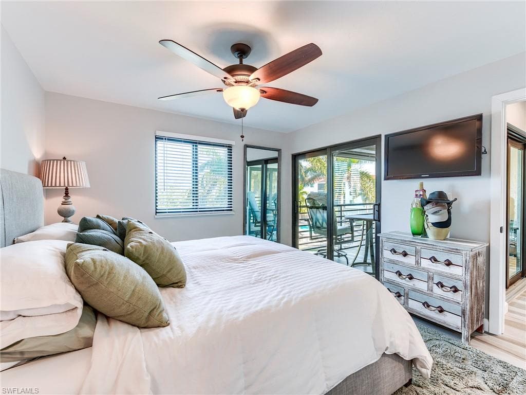 226 3rd ST 215-17