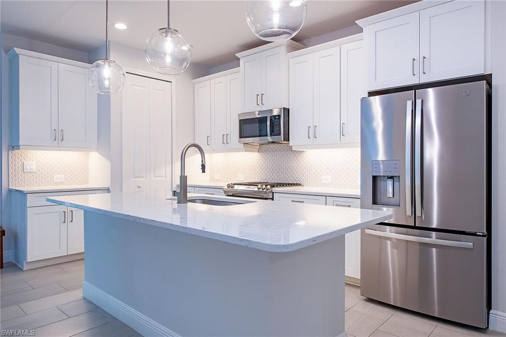 2409 Ariane DR-7