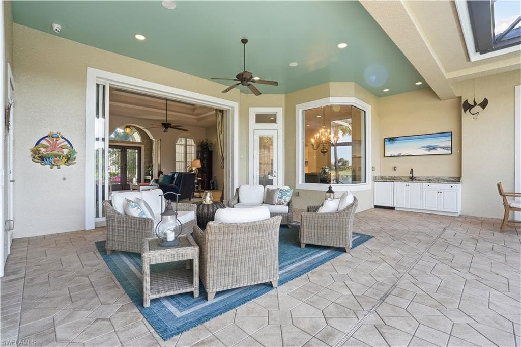 9450 Monteverdi WAY-29