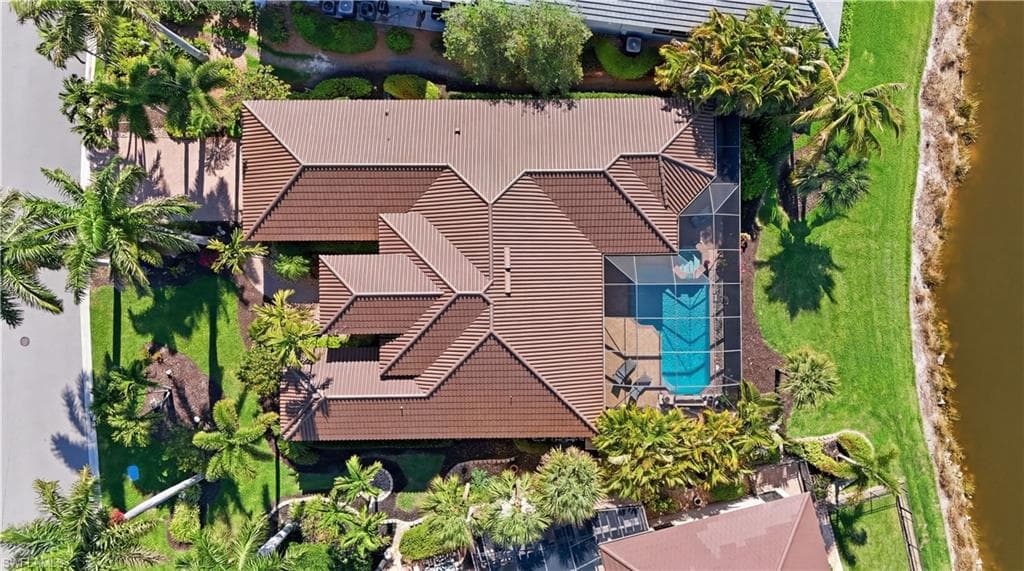 9450 Monteverdi WAY-38