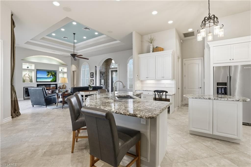 9450 Monteverdi WAY-7