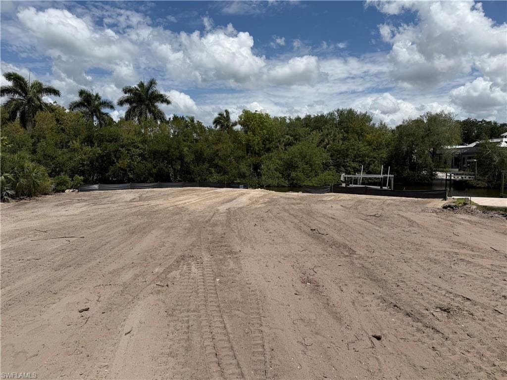 4754 Spring Creek DR-18