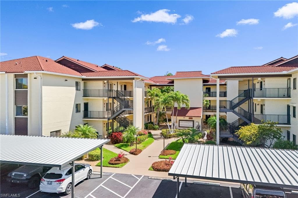 11220 Caravel CIR 302-16