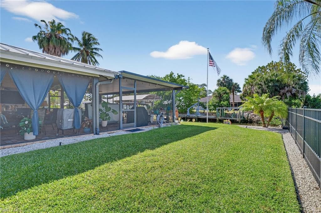 2424 Longboat DR-31