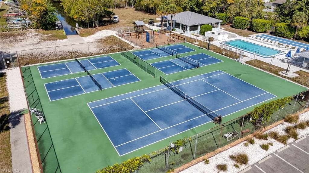 2424 Longboat DR-36