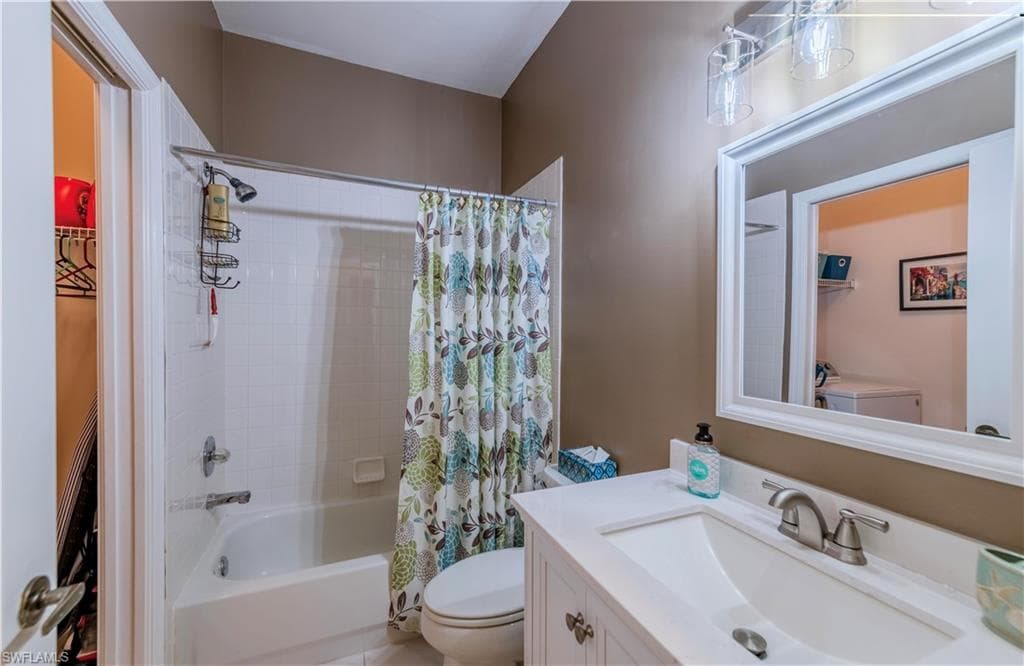 20695 Country Barn DR-22