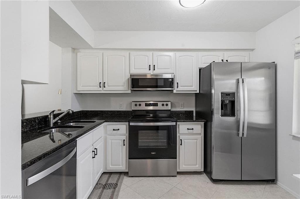 1001 Foxfire LN 307-3