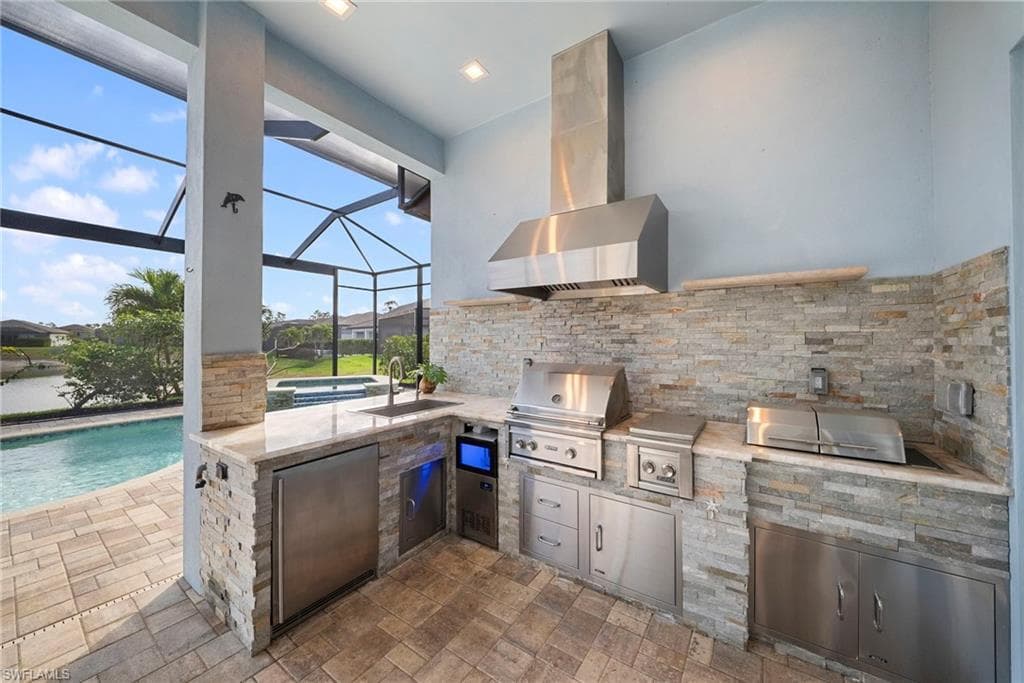 3721 Sapphire Cove CIR-32