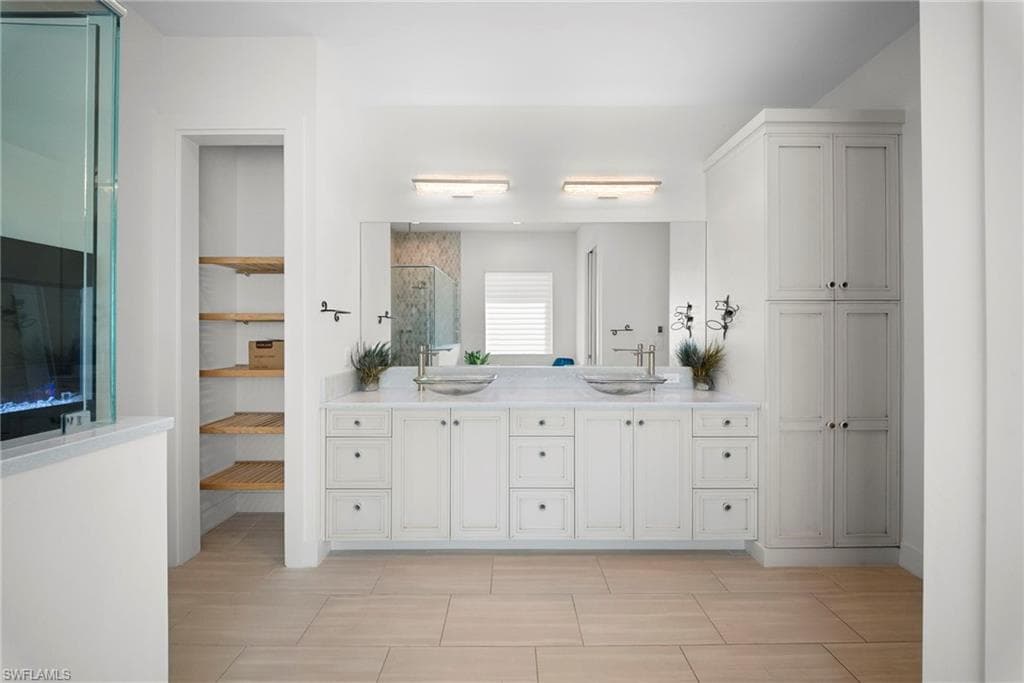 3721 Sapphire Cove CIR-28