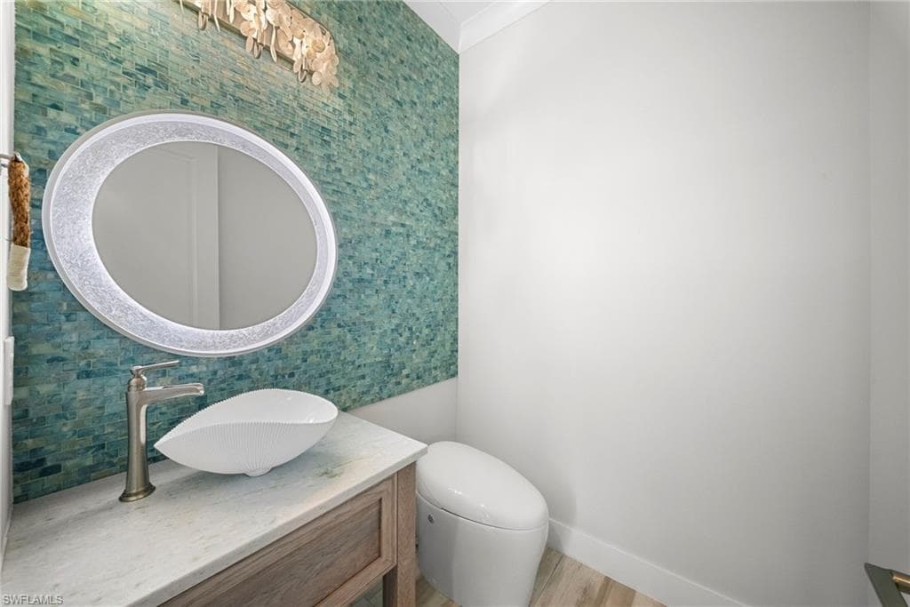 3721 Sapphire Cove CIR-24