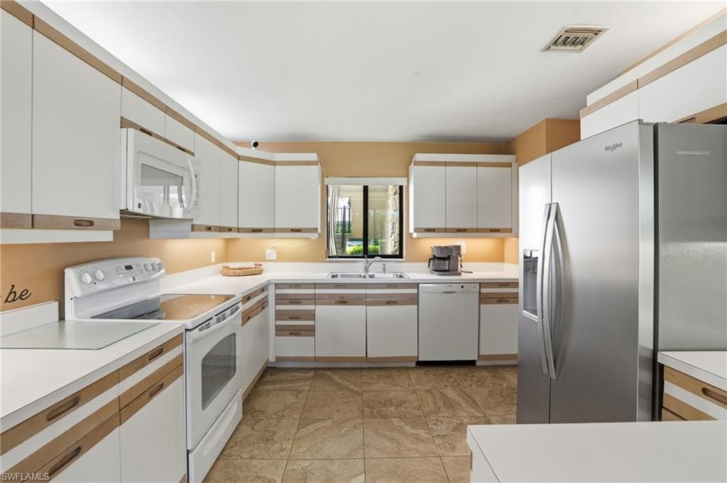 764 Eagle Creek DR 103-5