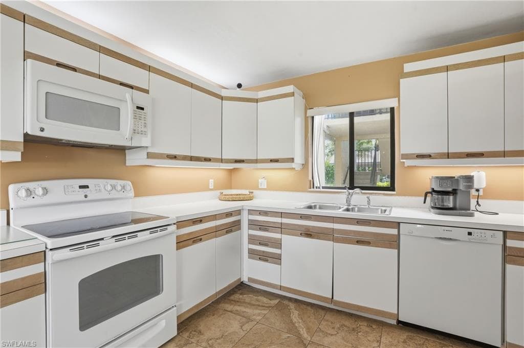 764 Eagle Creek DR 103-6