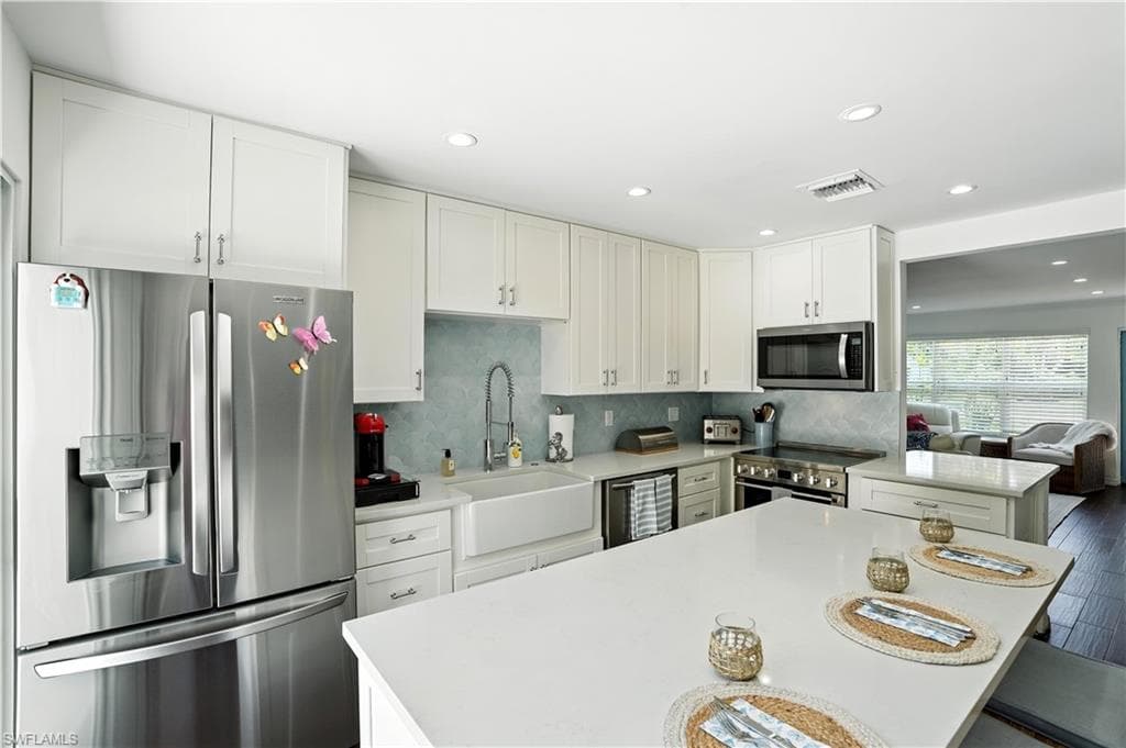 1063 22nd AVE N-9