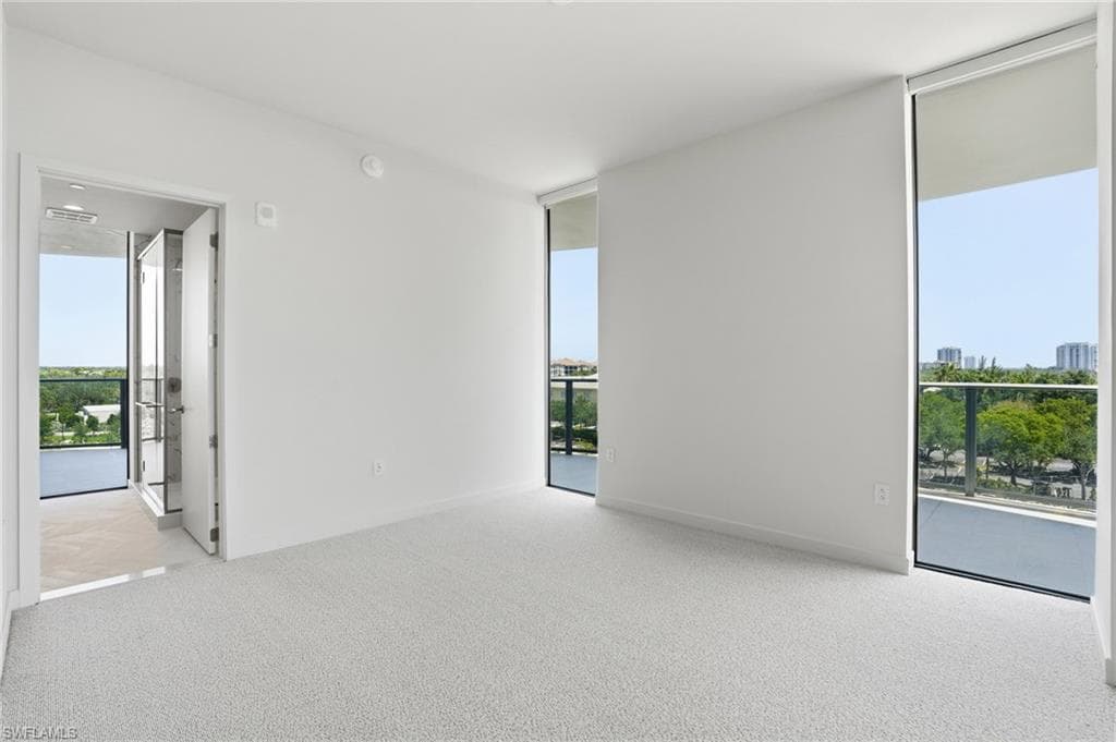 5100 Seagrass BLVD 306-37