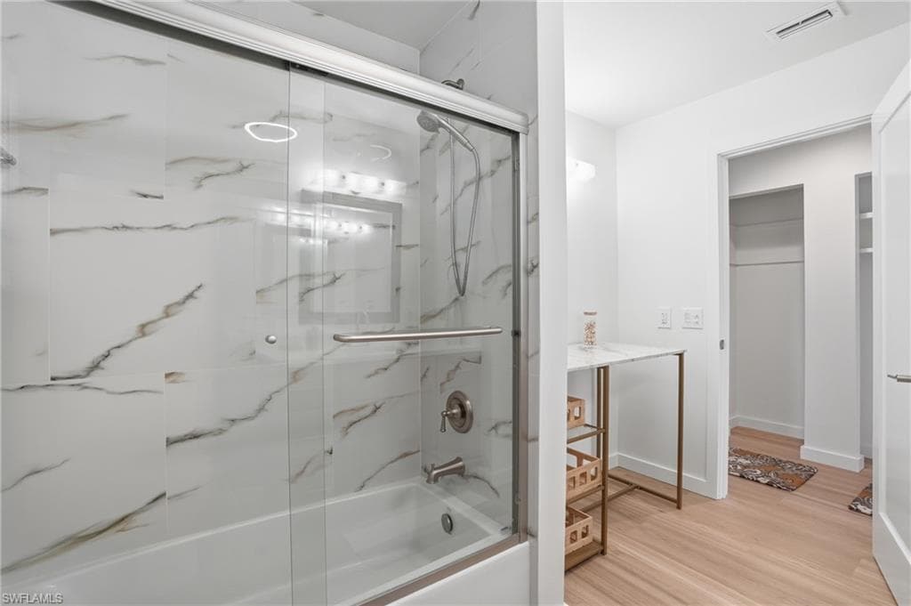 123 Andre Mar DR-11