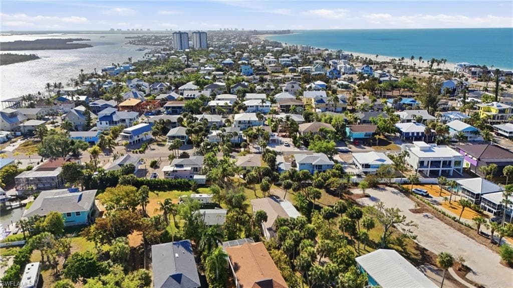 123 Andre Mar DR-34