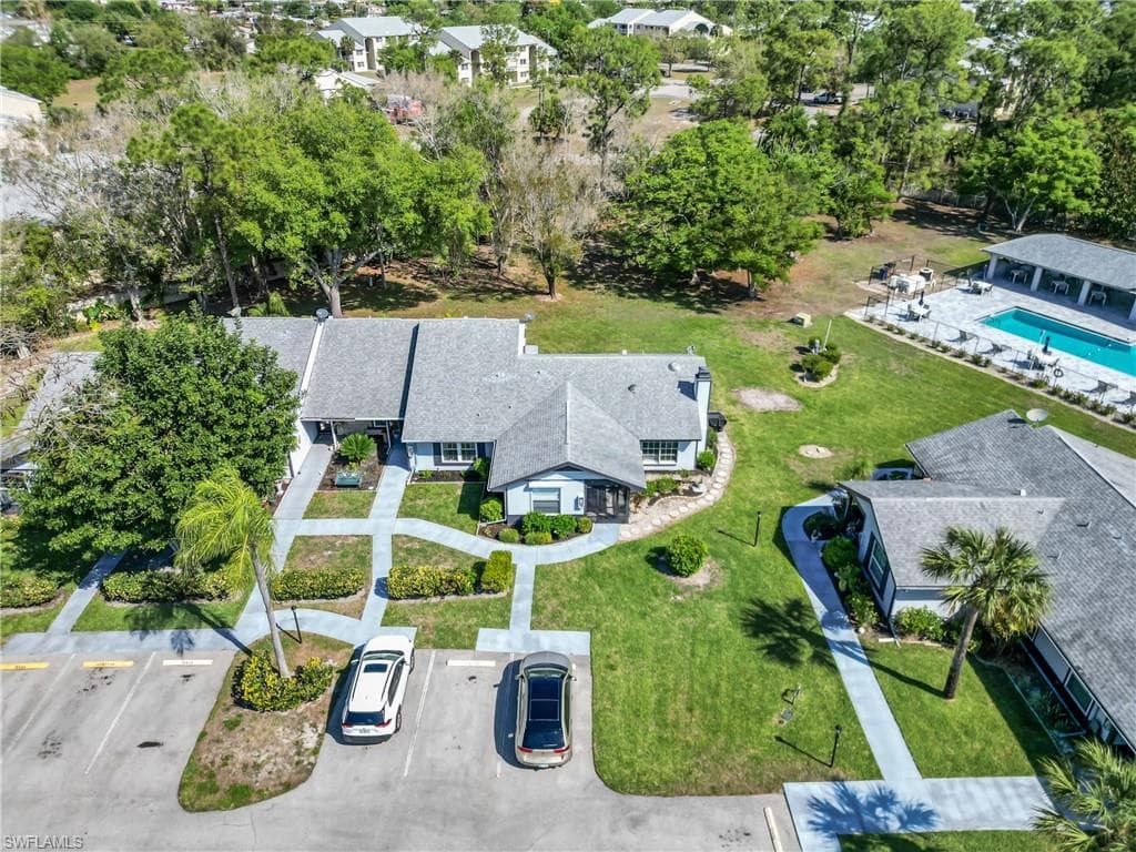 10438 Lakeport CT-20