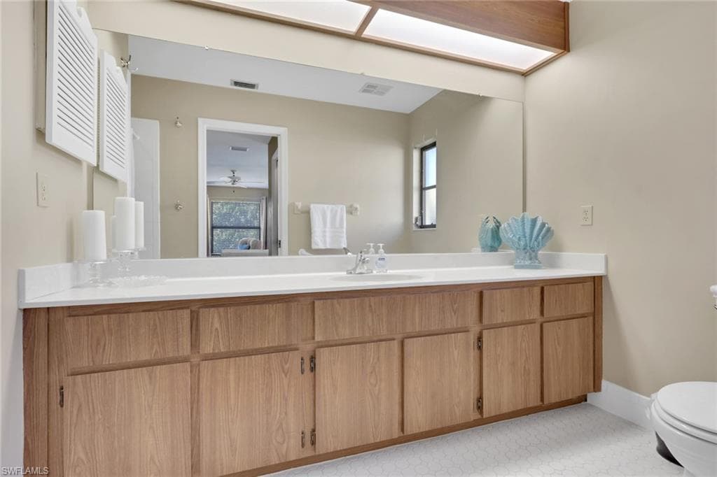 105 Montaubon CT-11