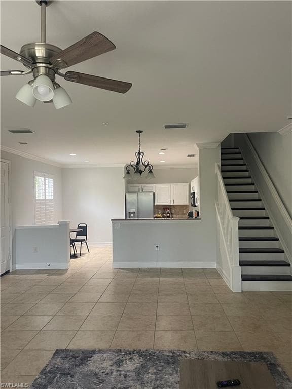 884 Hampton CIR 159-8