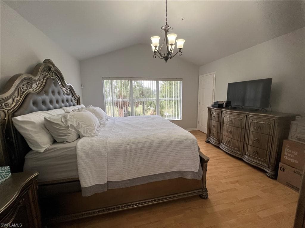 884 Hampton CIR 159-10