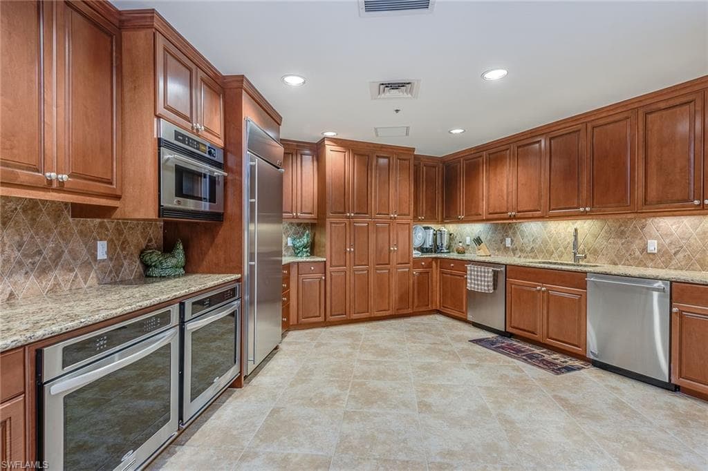 980 Cape Marco DR 507-28