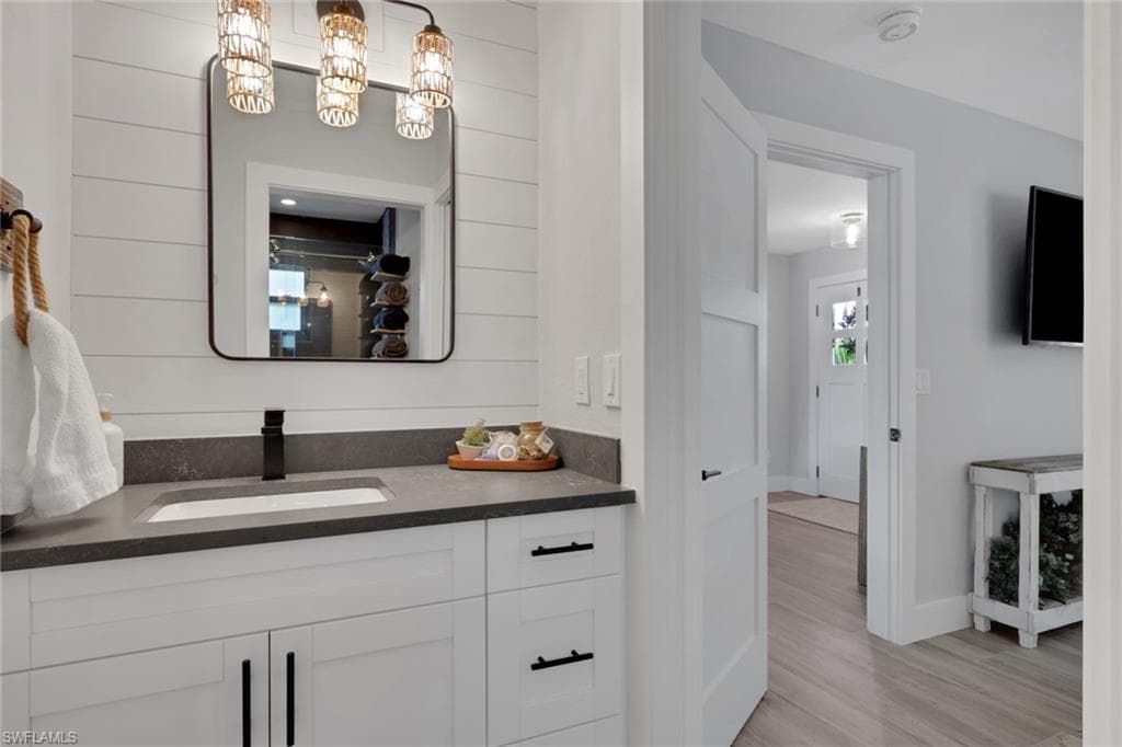 27129 Holly LN-22