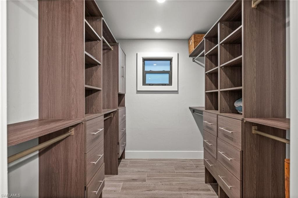 27129 Holly LN-19