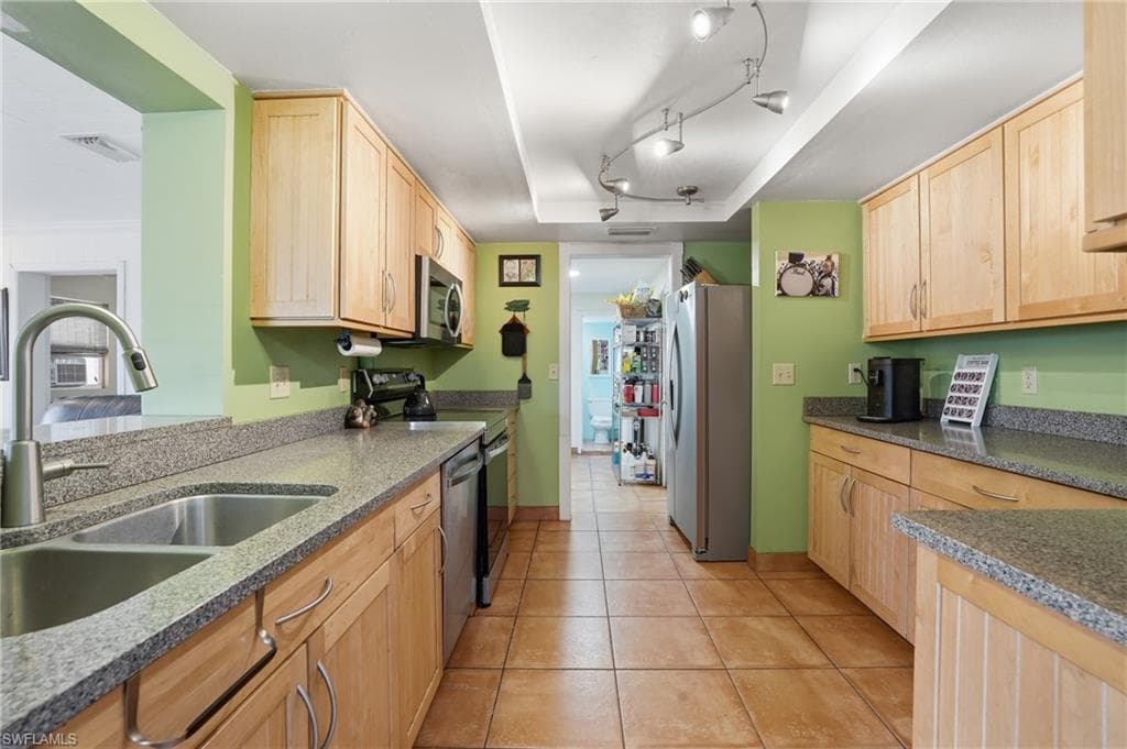 27605 Playa Del Rey LN-6