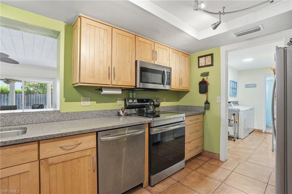 27605 Playa Del Rey LN-8