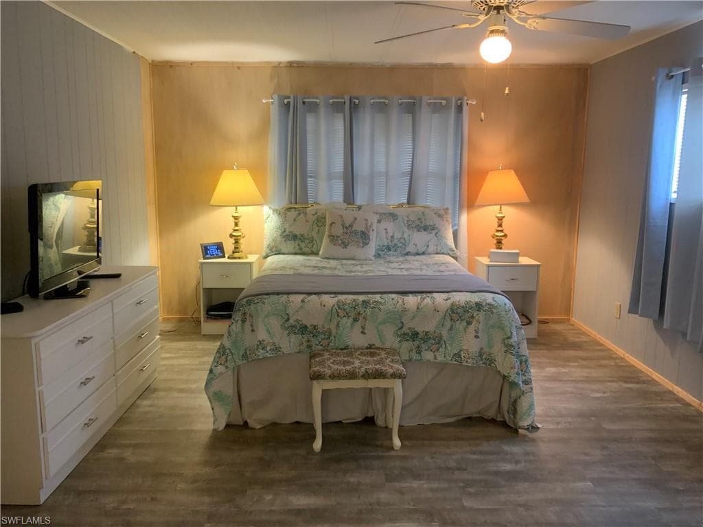 250 Palmer BLVD-9
