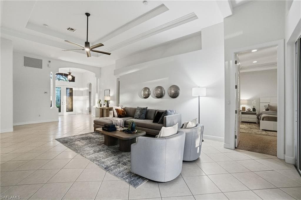 4828 Cerromar DR-11