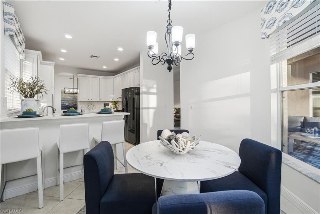 4828 Cerromar DR-19
