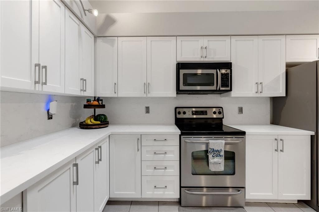 1380 Bald Eagle DR-11