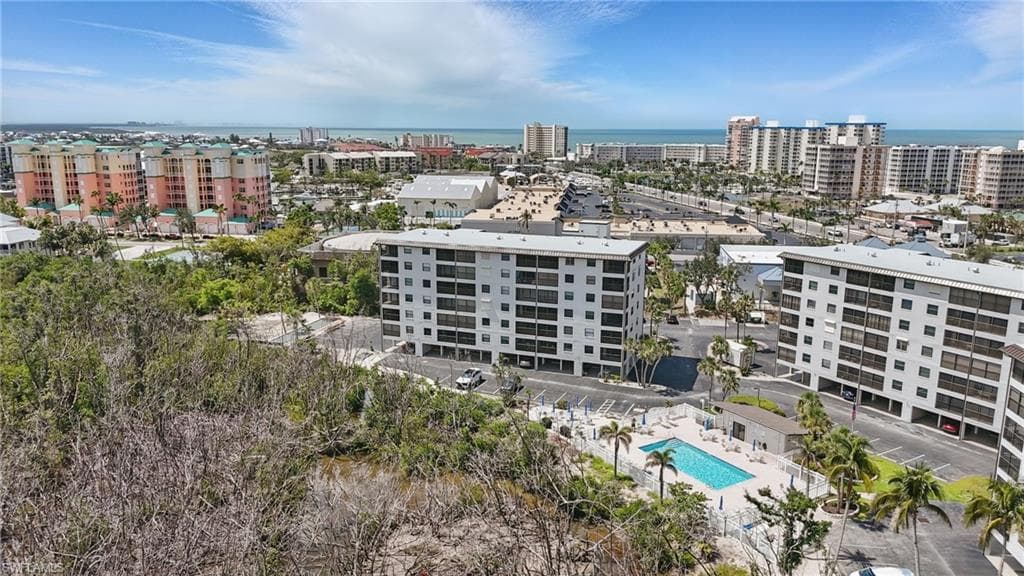 6891 Estero BLVD 362-31