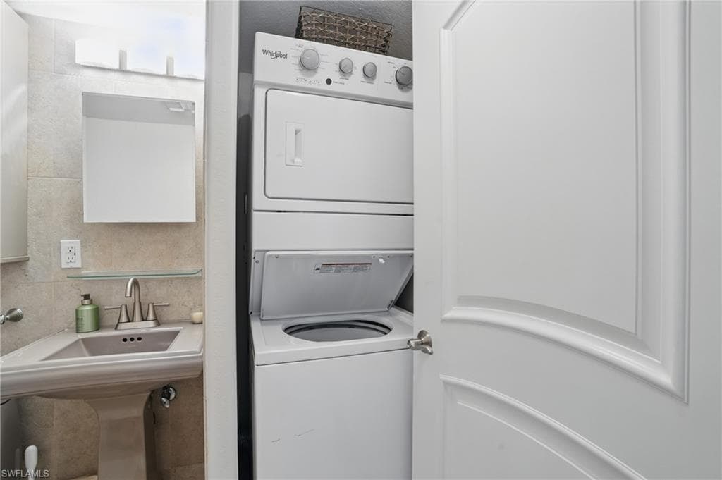 6891 Estero BLVD 362-18