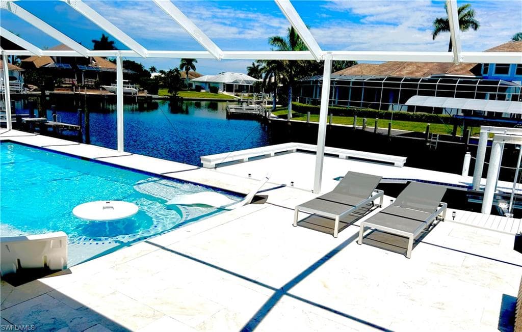 1775 Waterfall CT-7
