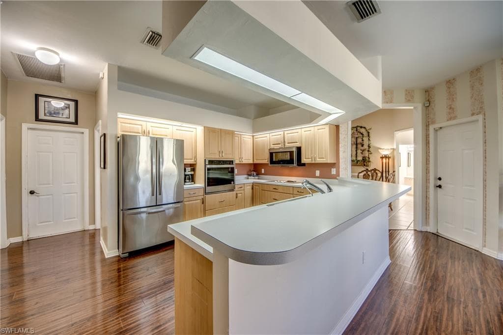 17090 Silver Panther LN-12
