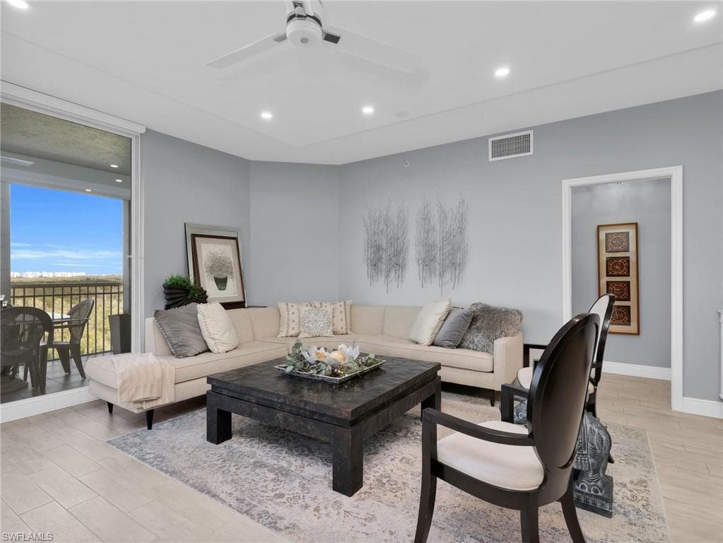 1001 Arbor Lake DR 507-6