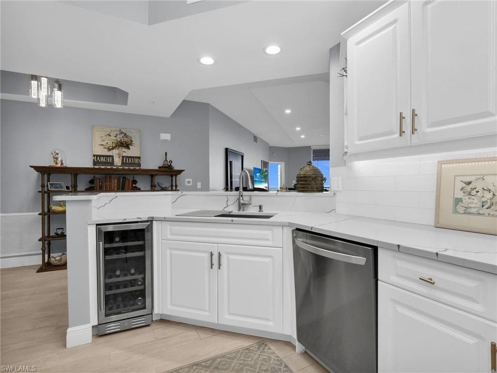 1001 Arbor Lake DR 507-4