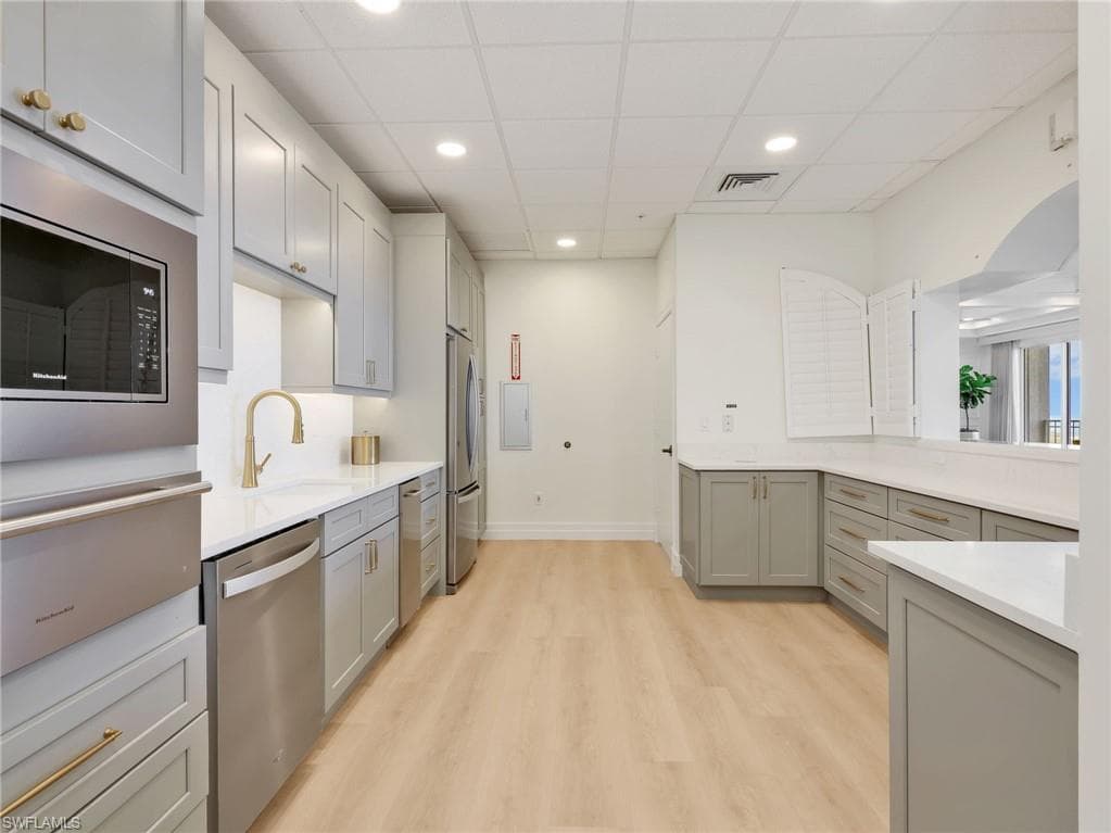 1001 Arbor Lake DR 507-48