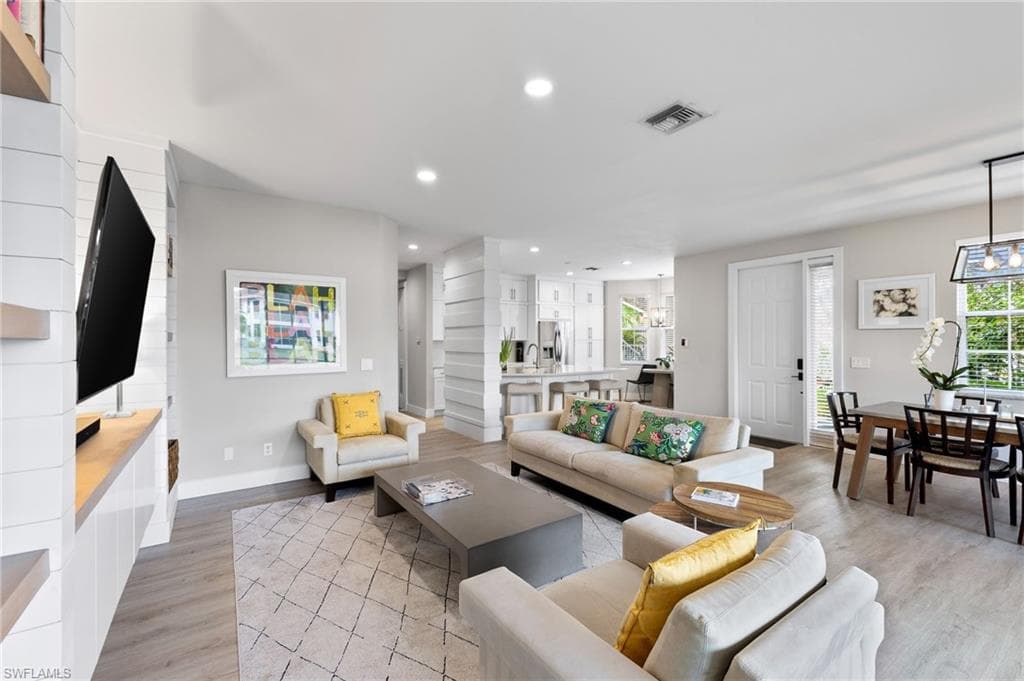 5080 Yacht Harbor CIR 101-4